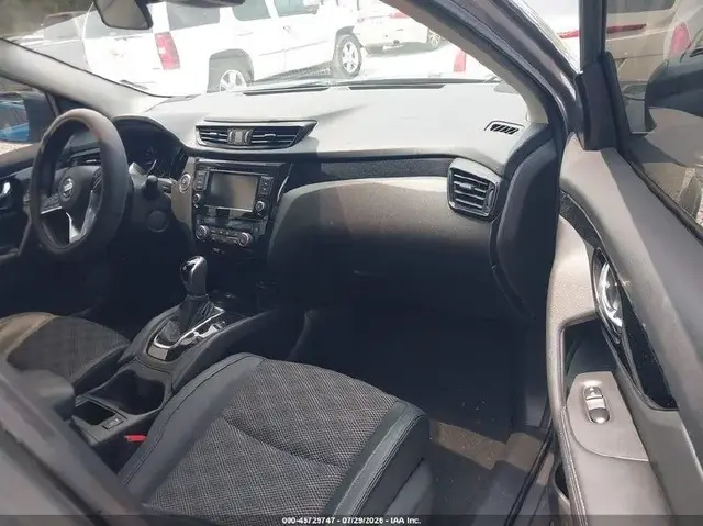 NISSAN ROGUE SPORT SV AWD 2022