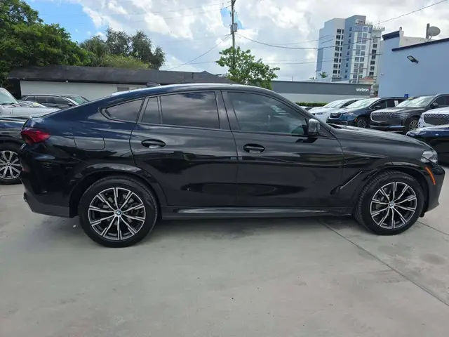 BMW X6 SPORTS ACTIVITY COUPE 2023