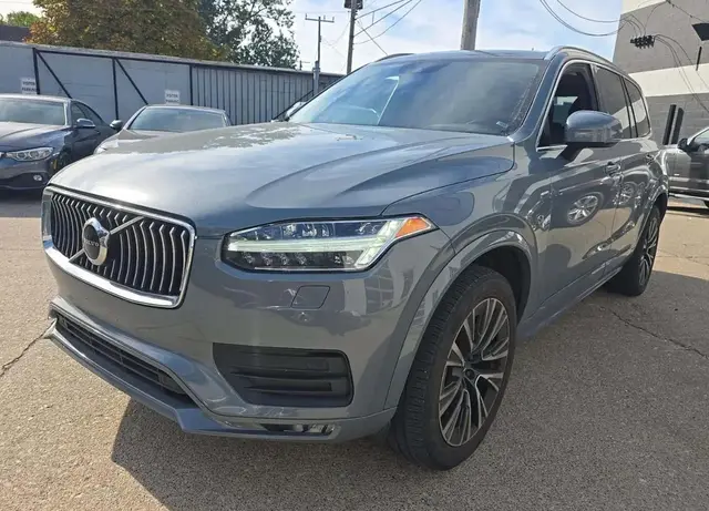 VOLVO XC90 T5 MOMENTUM 7-PASSENGER 2022