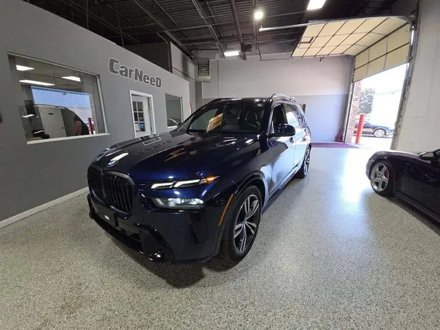 BMW X7 SPORTS ACTIVITY VEHICLE 2024