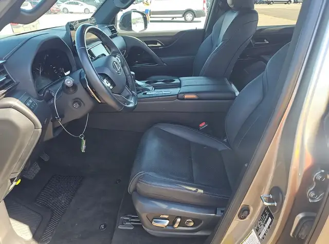 LEXUS LX PREMIUM 2023