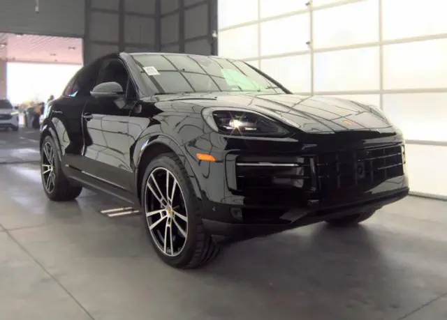 PORSCHE CAYENNE COUPE 2024