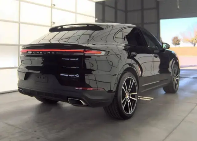 PORSCHE CAYENNE COUPE 2024