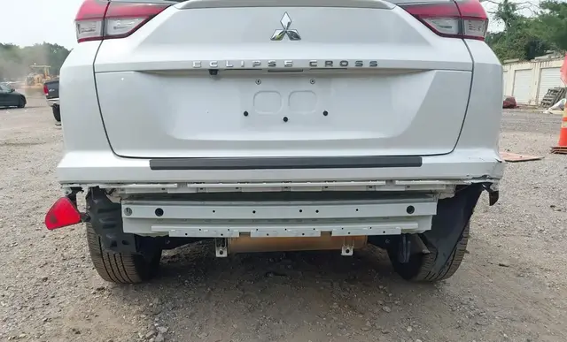 MITSUBISHI ECLIPSE CROSS 2024