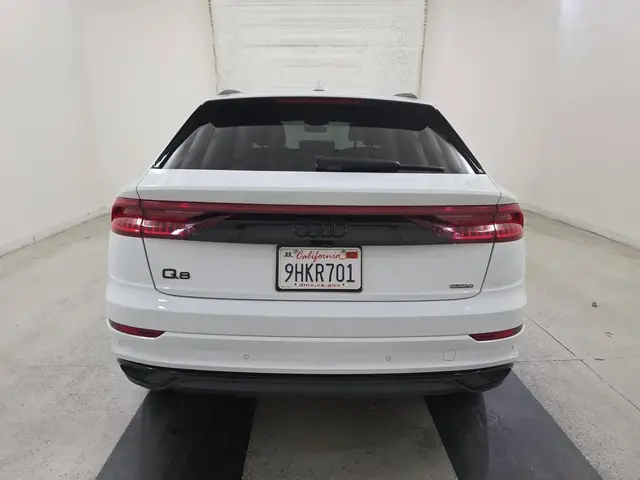 AUDI Q8 ПАНОРАМНАЯ КРЫША 1-Й И 2-Й РЯД 2023