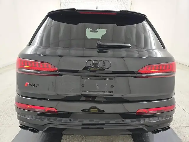 AUDI SQ7 PREMIUM PLUS 2023