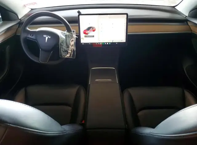 TESLA MODEL 3 2021