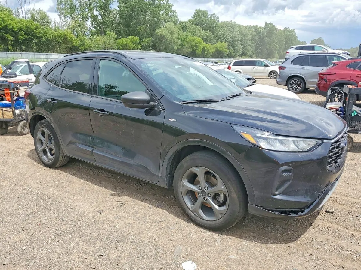 FORD ESCAPE ST LINE 2024