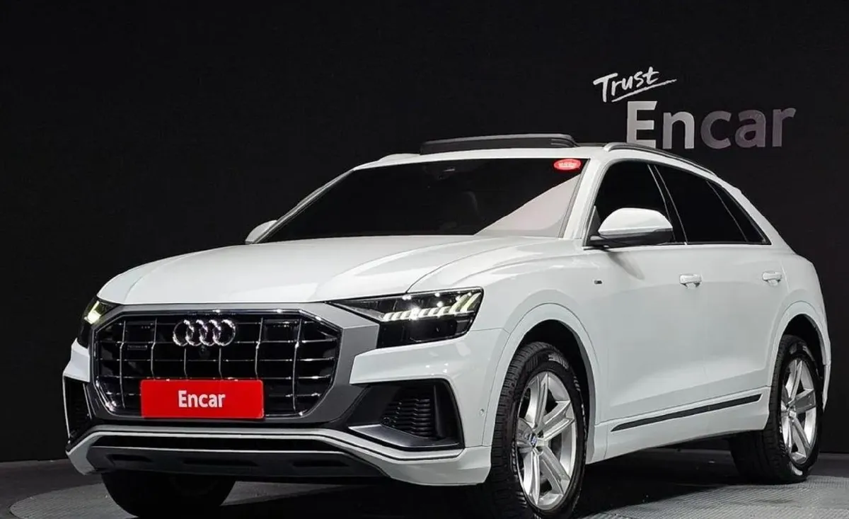AUDI Q8 PREMIUM 2020