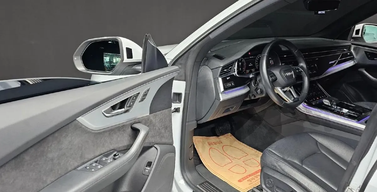 AUDI Q8 PREMIUM 2020