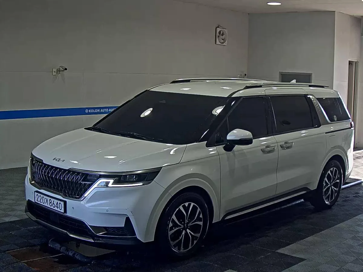 KIA CARNIVAL NOBLESSE 2022