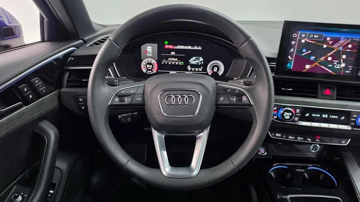 AUDI A4B9 PREMIUM 2023