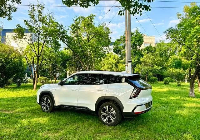 GEELY BOYUE L SHANHE VERSION (ПРЕДМАКСИМАЛЬНАЯ) 2025