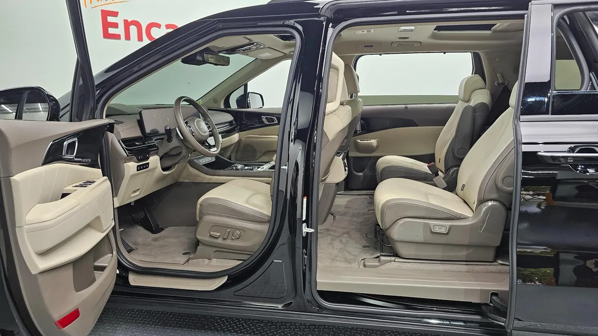 KIA CARNIVAL SIGNATURE 2023