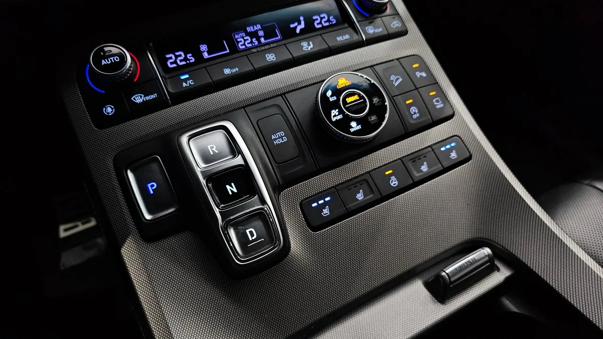 HYUNDAI PALISADE CALLIGRAPHY 2022