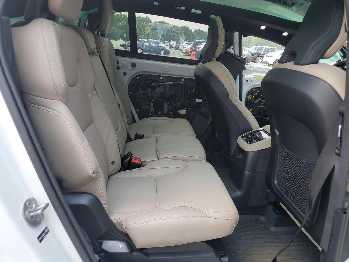VOLVO XC90 ULTRA 2025