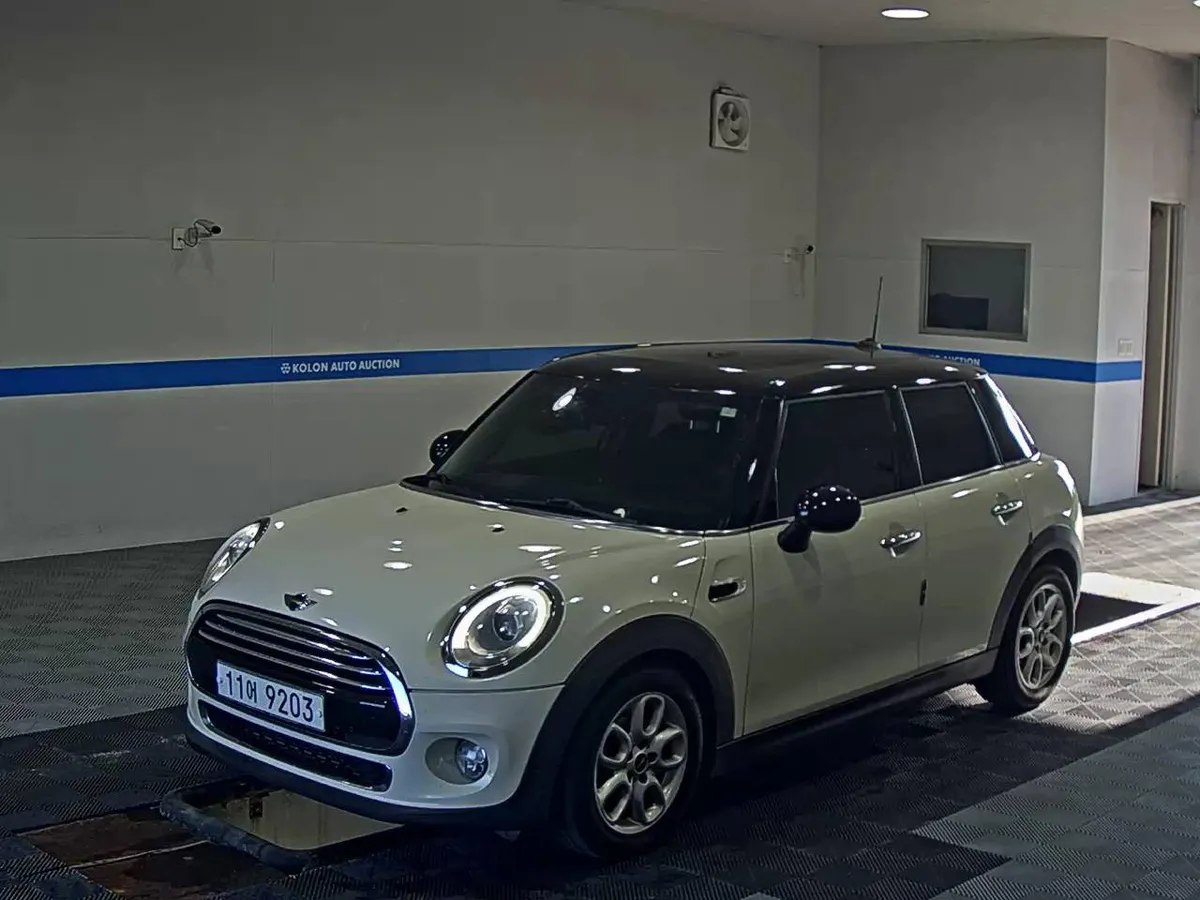 MINI COOPER 2015