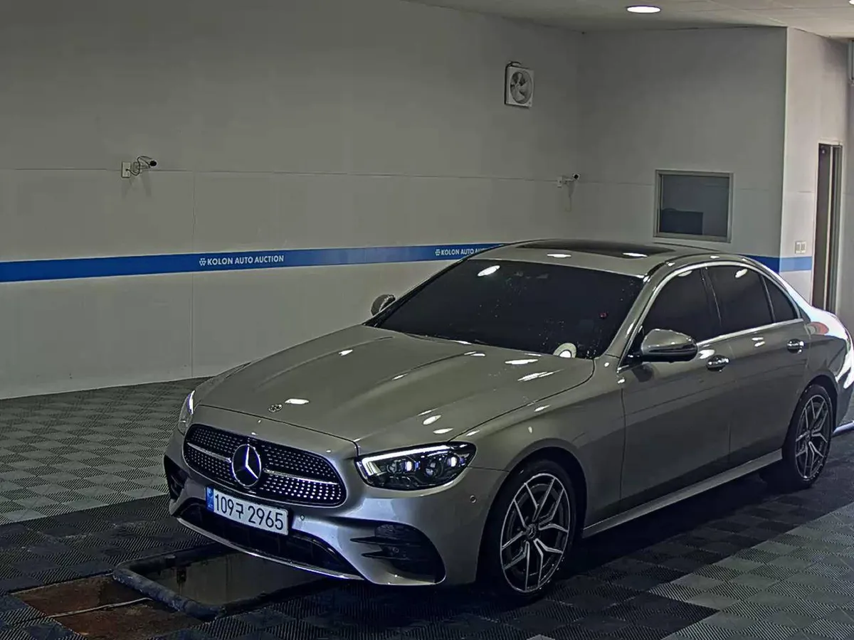 MERCEDES-BENZ E- 2022