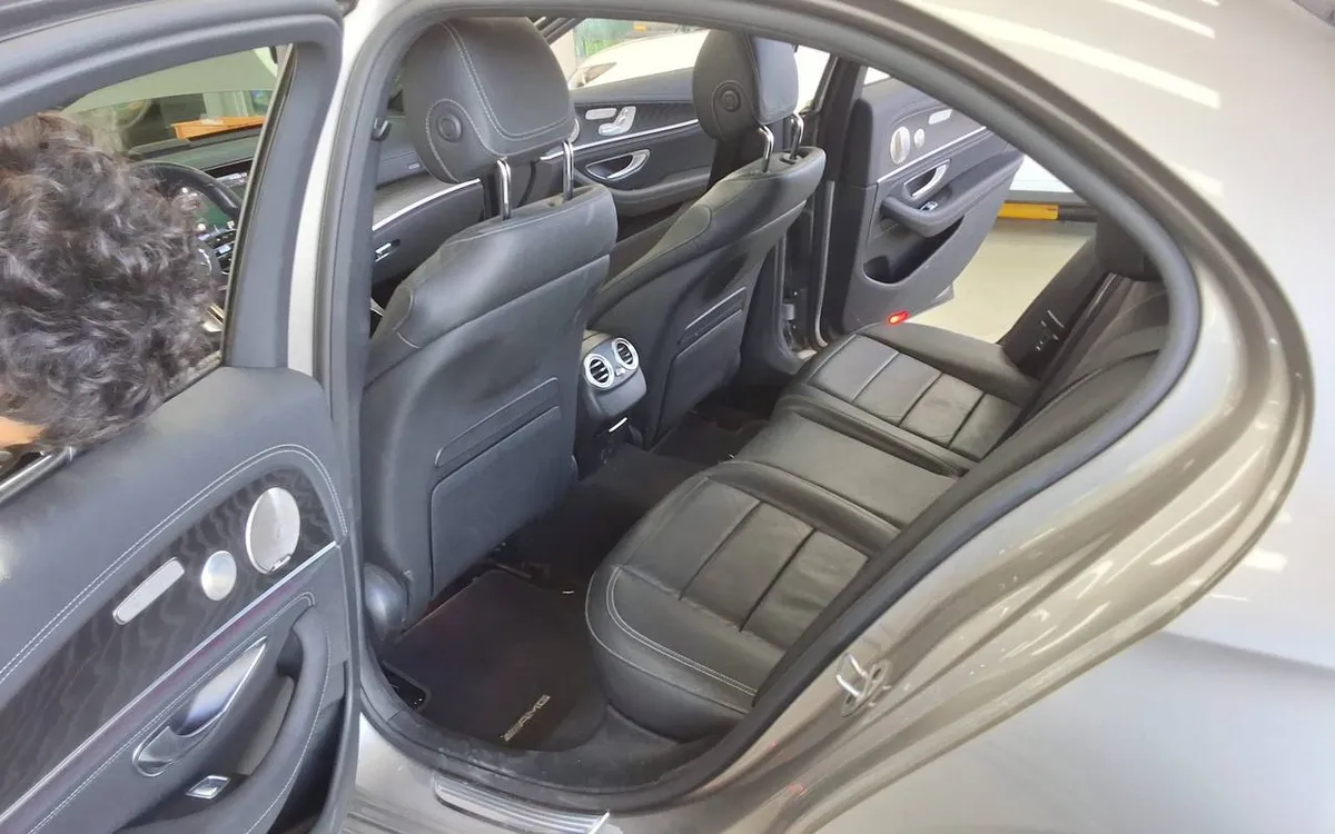 MERCEDES-BENZ E- 2022