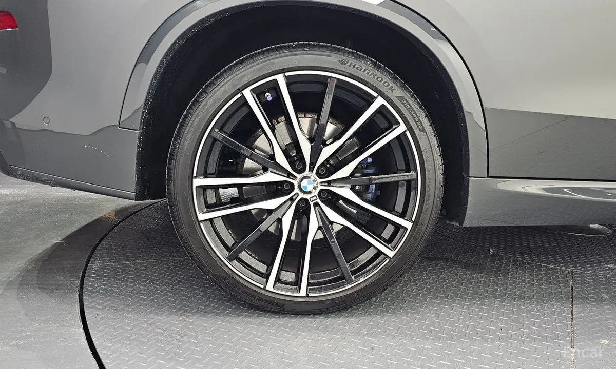 BMW X5 2023