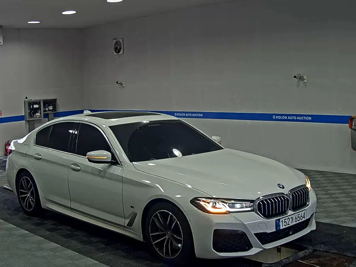 BMW 5 SERIES 2022