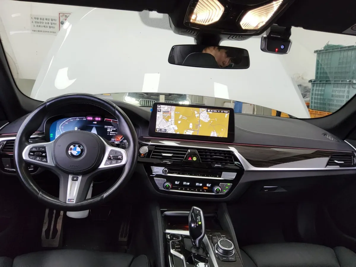 BMW 5 SERIES 2022