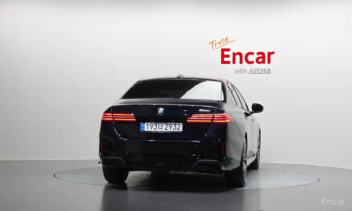 BMW 5 SERIES 2023
