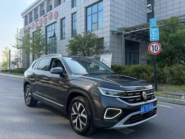 VOLKSWAGEN TAYRON LUXURY 2024