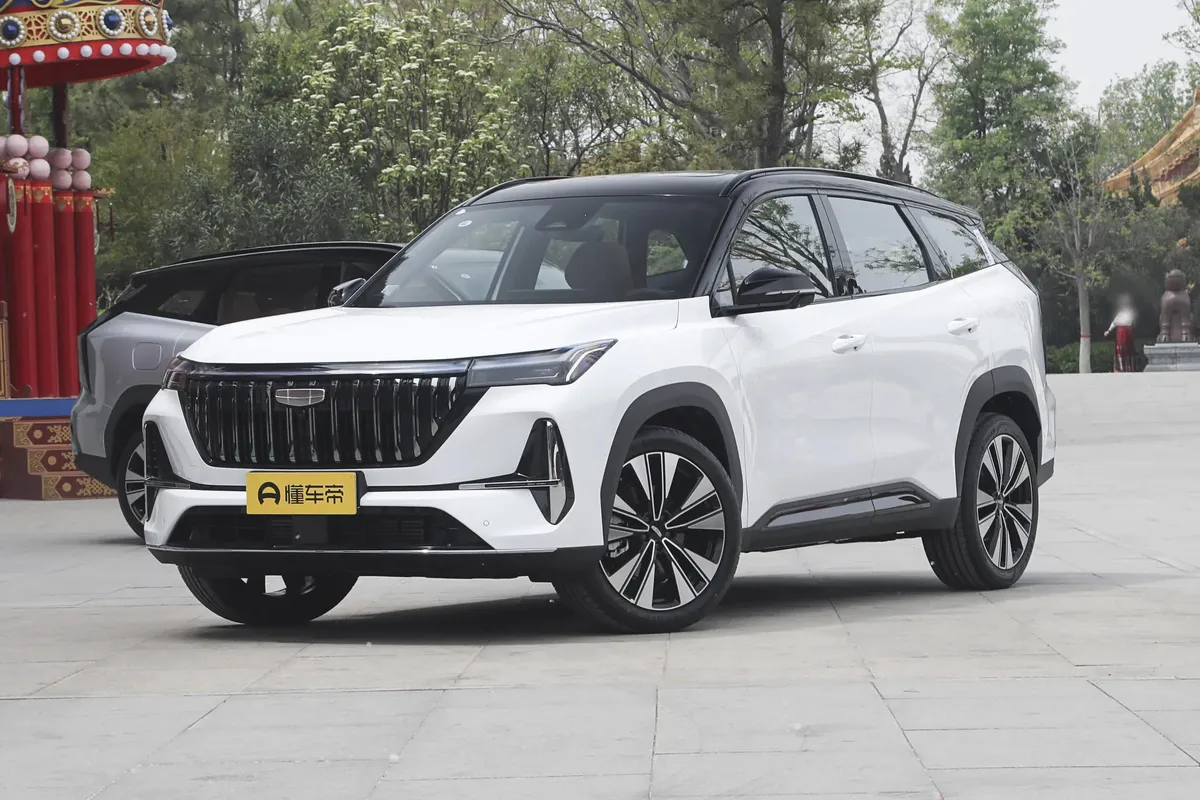 GEELY BOYUE L МАКСИМАЛЬНАЯ 5 МЕСТ 2026
