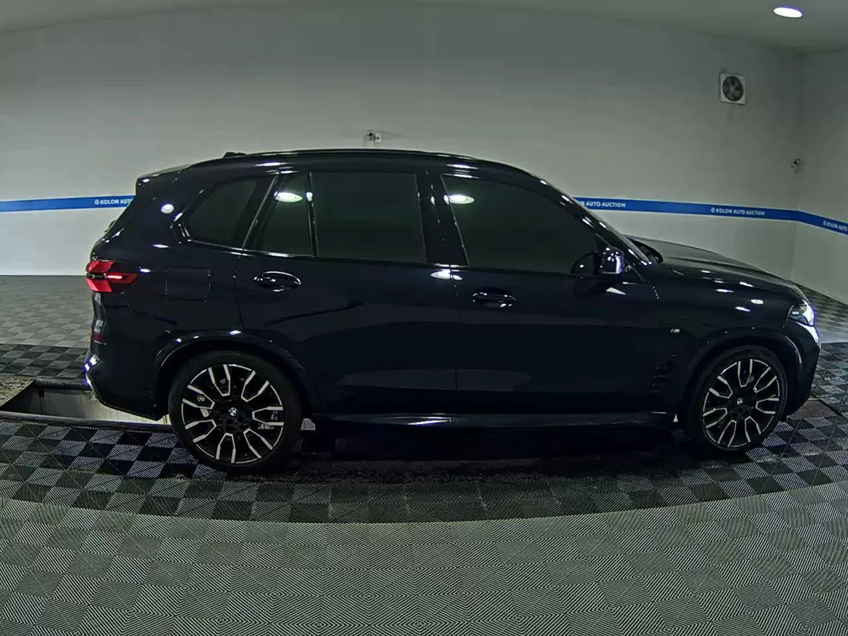 BMW X5 2023