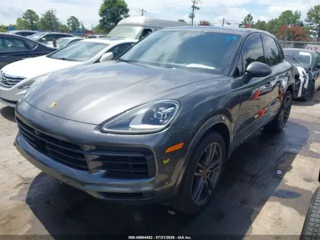PORSCHE CAYENNE 2022