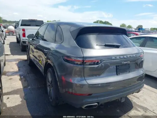 PORSCHE CAYENNE 2022