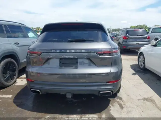PORSCHE CAYENNE 2022