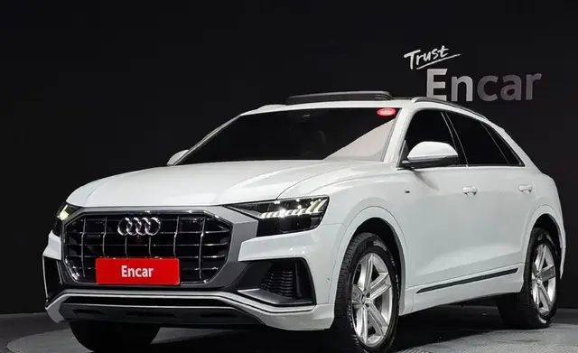 AUDI Q8 PREMIUM 2020