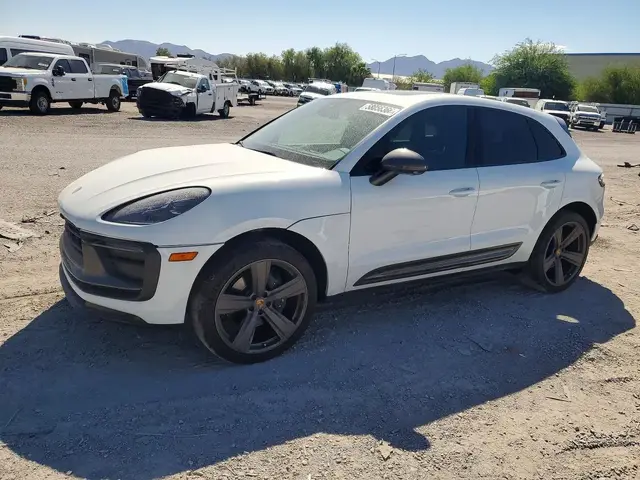 PORSCHE MACAN T 2023