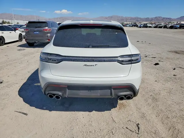 PORSCHE MACAN T 2023
