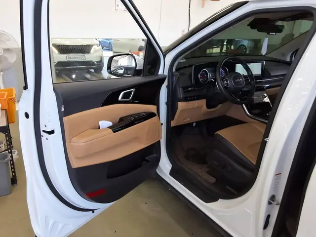 KIA CARNIVAL NOBLESSE 2022