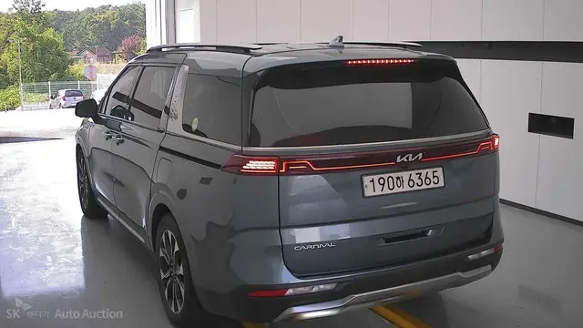 KIA CARNIVAL SIGNATURE 2022