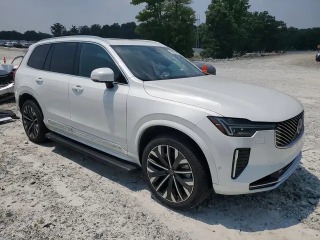 VOLVO XC90 ULTRA 2025