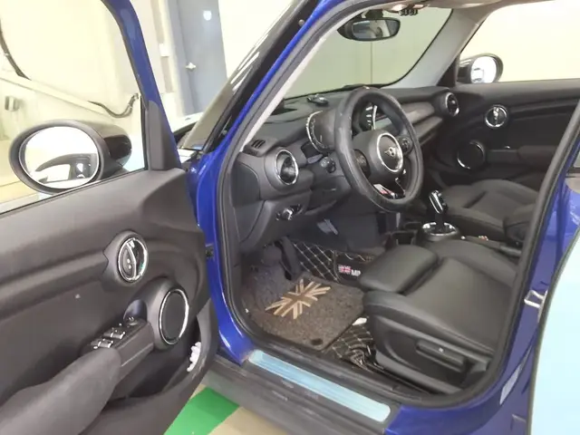 MINI COOPER 2017
