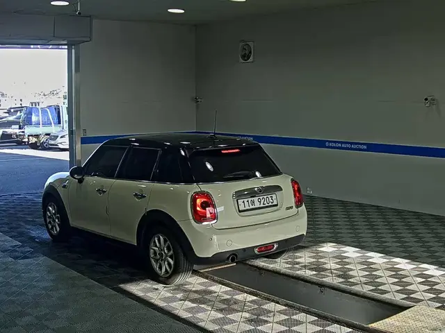 MINI COOPER 2015