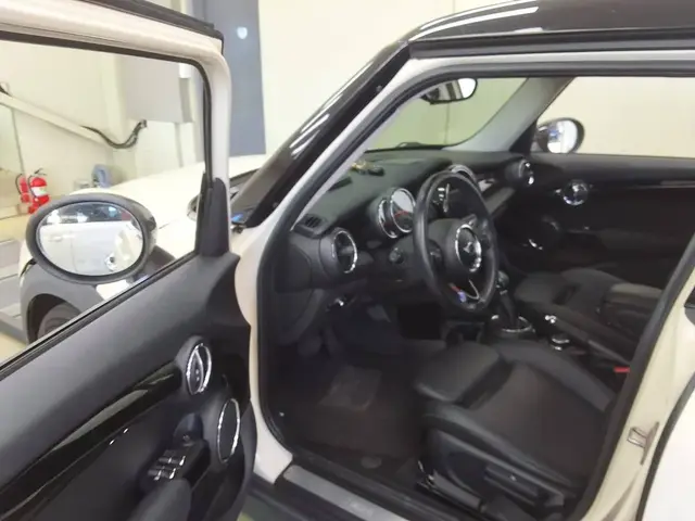 MINI COOPER 2015