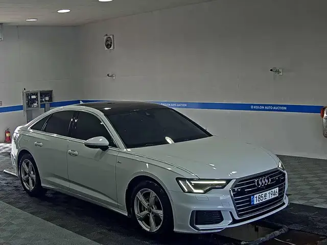 AUDI A6 2021