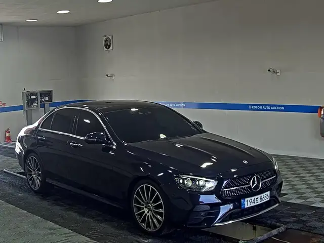 MERCEDES-BENZ E-CLASS 2022