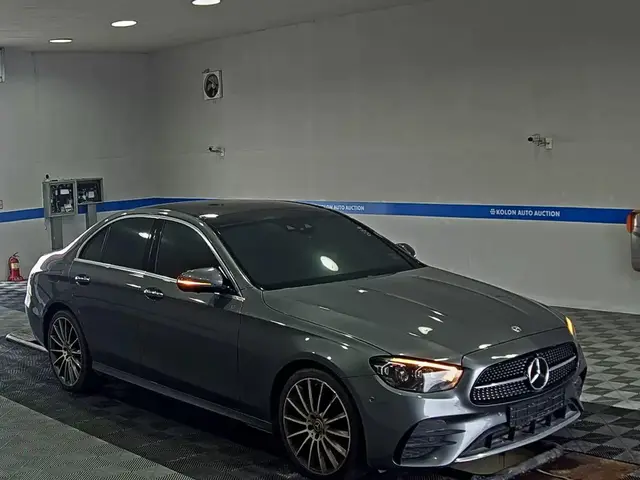 MERCEDES-BENZ E-CLASS 2022