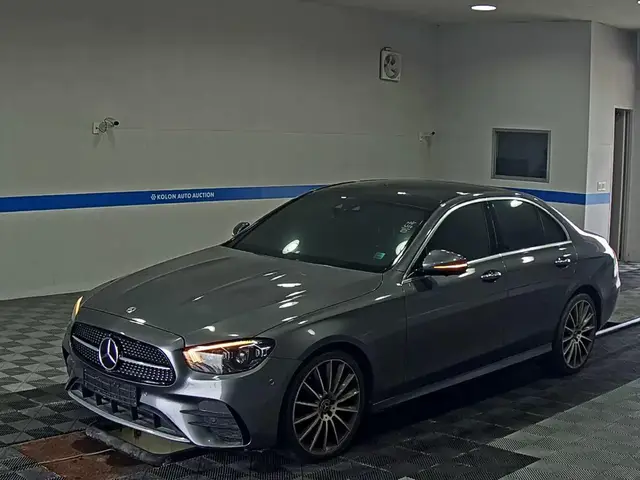 MERCEDES-BENZ E-CLASS 2022