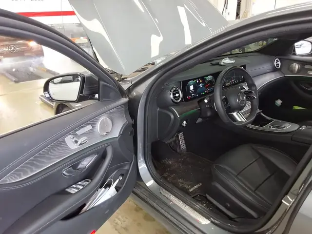 MERCEDES-BENZ E-CLASS 2022