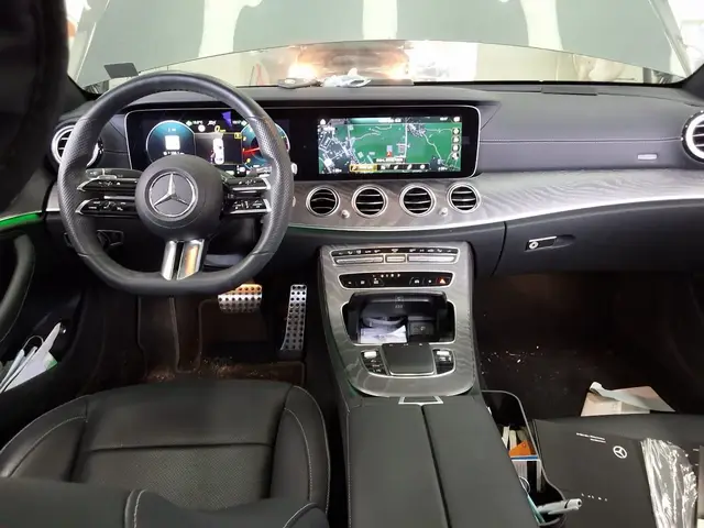 MERCEDES-BENZ E-CLASS 2022