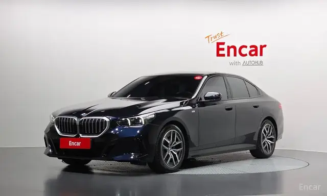 BMW 5 SERIES 2023