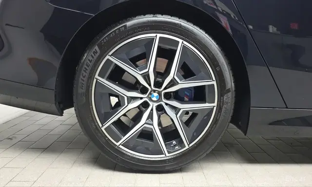 BMW 5 SERIES 2023